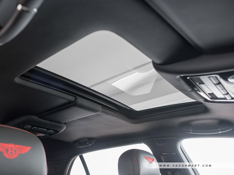 https://i.i-sgcm.com/new_cars/cars/11342/11342_g31