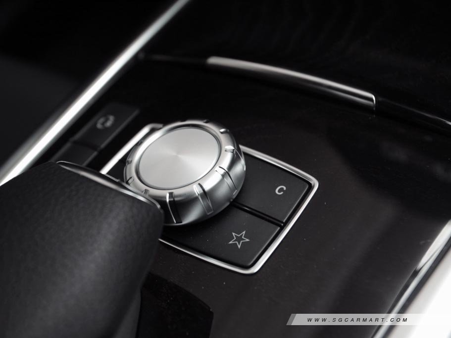 https://i.i-sgcm.com/new_cars/cars/11343/11343_g23
