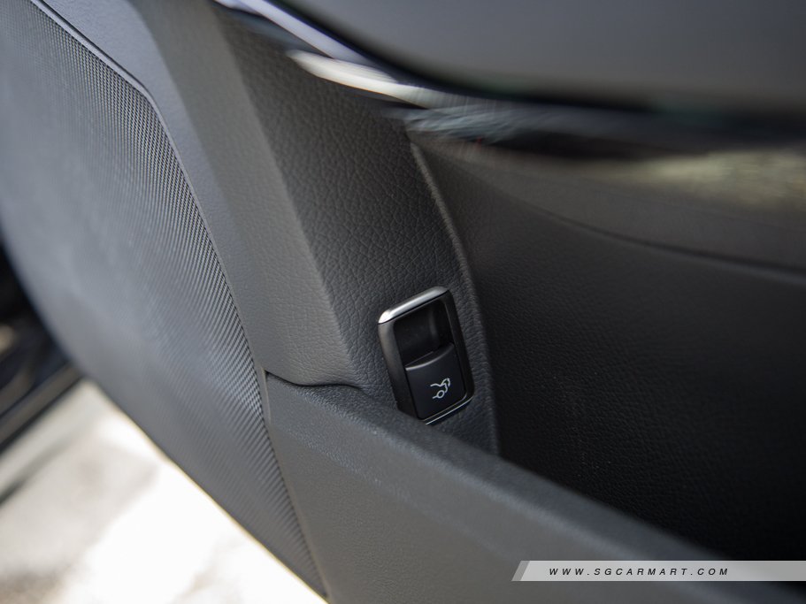 https://i.i-sgcm.com/new_cars/cars/11343/11343_g61