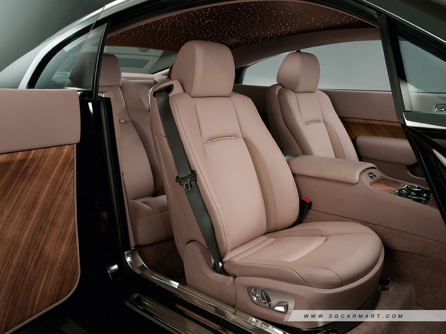 https://i.i-sgcm.com/new_cars/cars/11344/11344_g16