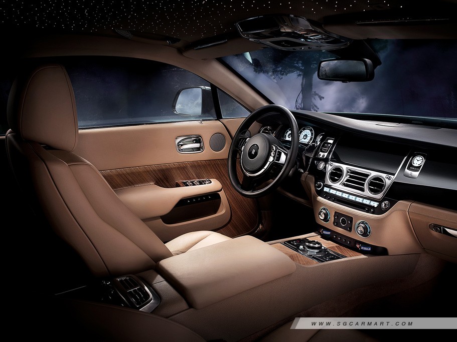 https://i.i-sgcm.com/new_cars/cars/11344/11344_g17