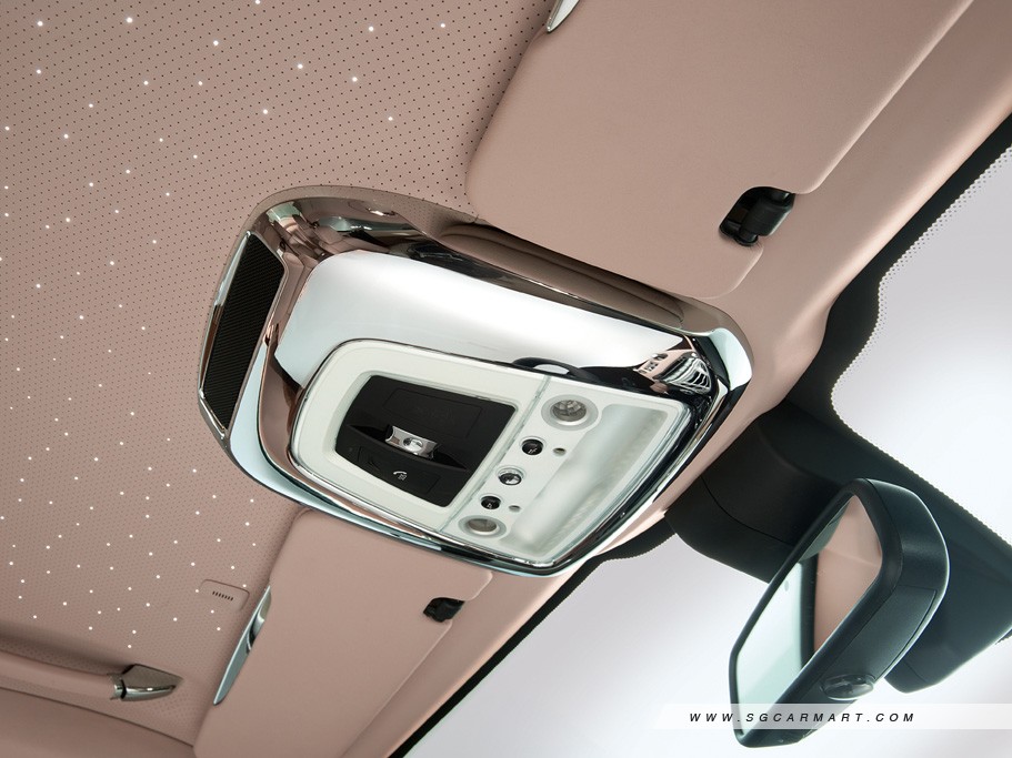 https://i.i-sgcm.com/new_cars/cars/11344/11344_g25