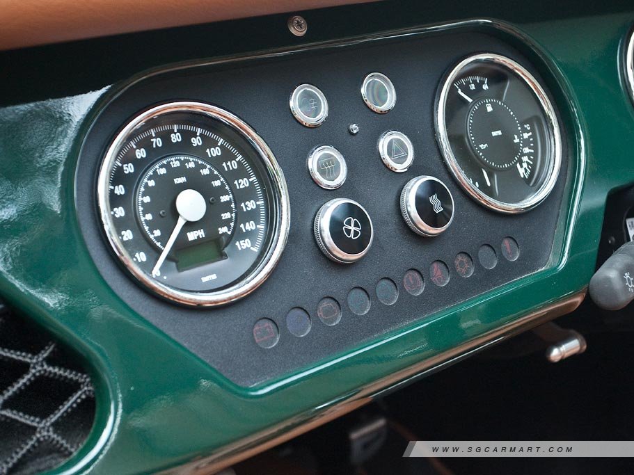 https://i.i-sgcm.com/new_cars/cars/11347/11347_g15