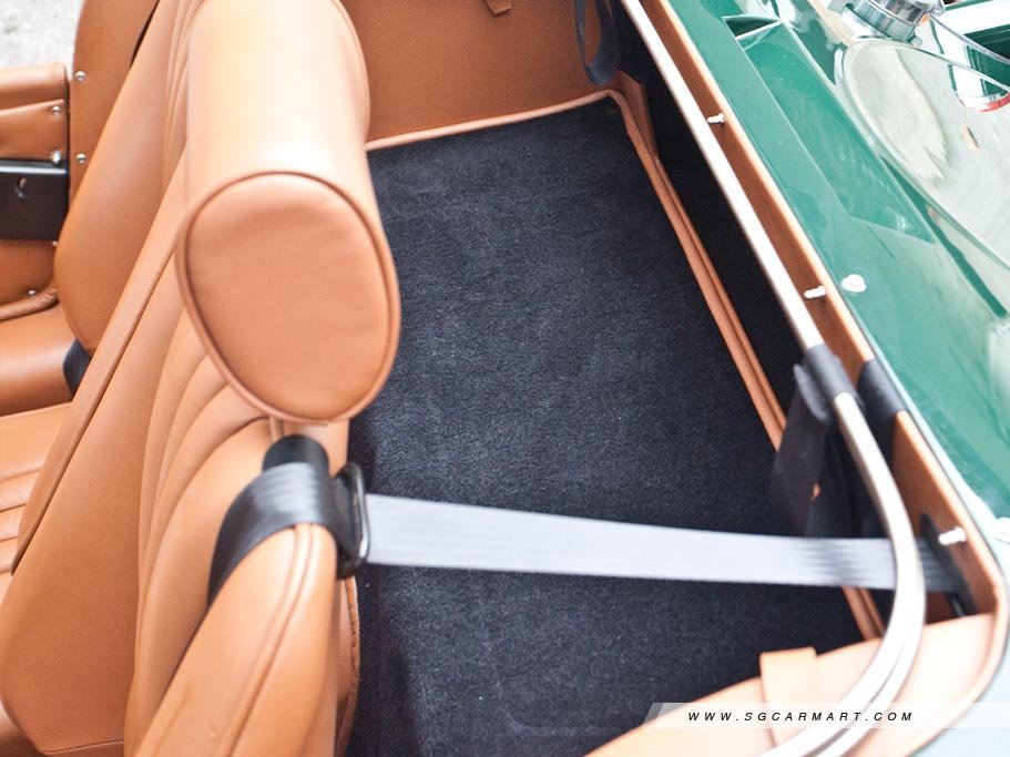 https://i.i-sgcm.com/new_cars/cars/11347/11347_g17