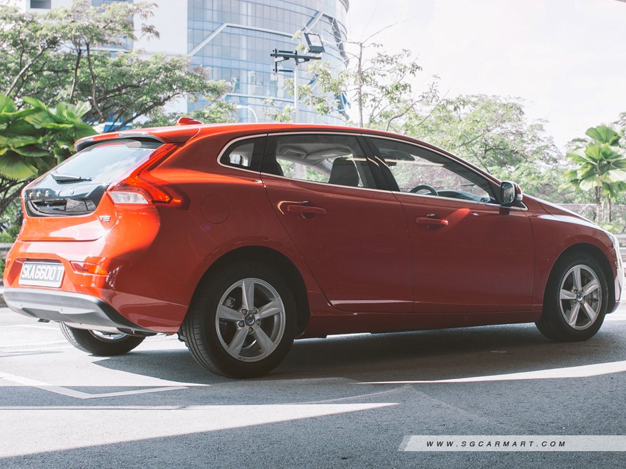 https://i.i-sgcm.com/new_cars/cars/11349/11349_g28