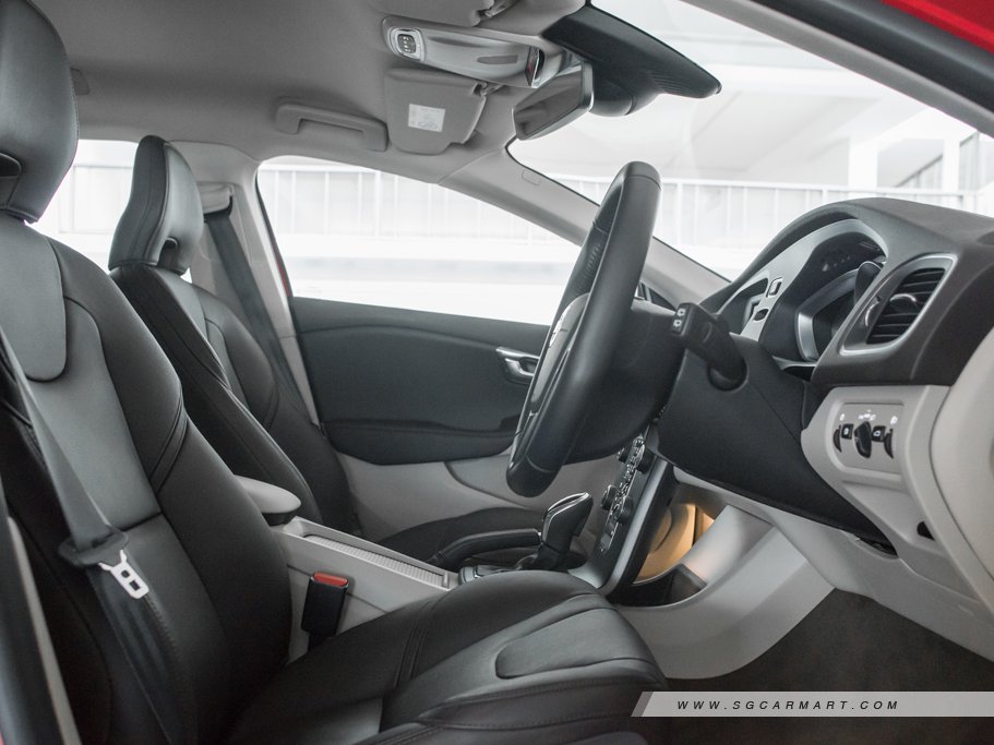 https://i.i-sgcm.com/new_cars/cars/11349/11349_g34