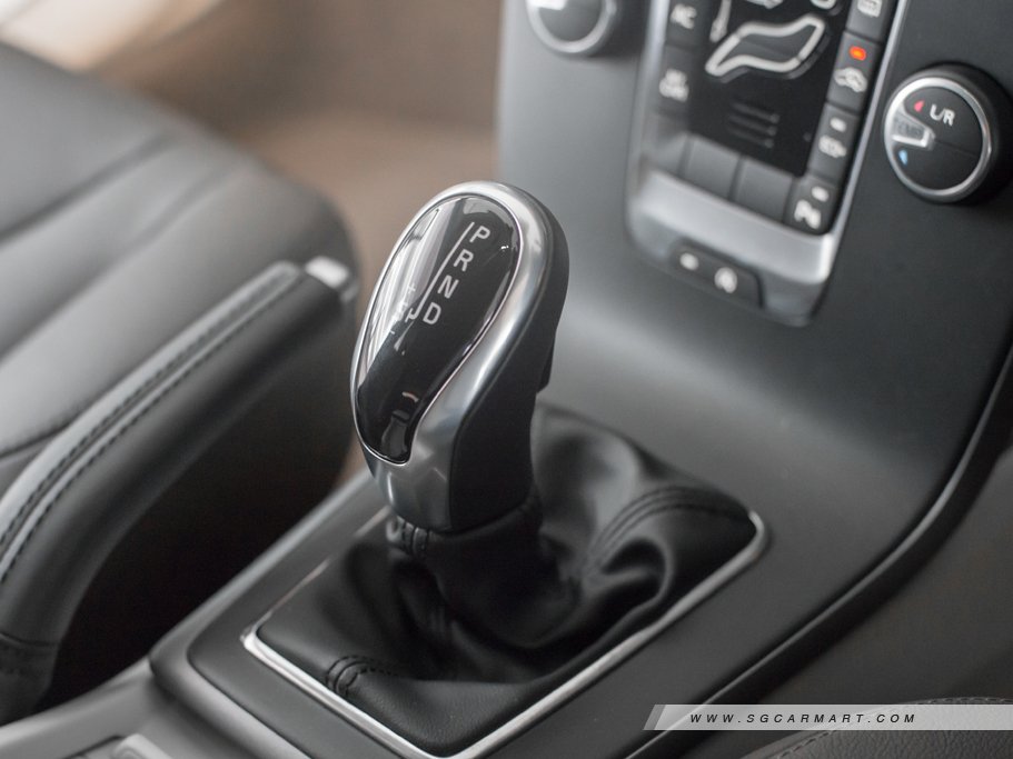 https://i.i-sgcm.com/new_cars/cars/11349/11349_g42