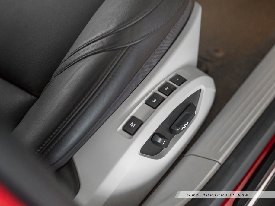 https://i.i-sgcm.com/new_cars/cars/11349/11349_g45