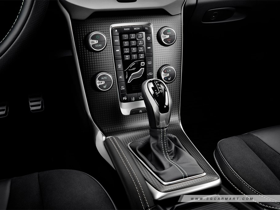 https://i.i-sgcm.com/new_cars/cars/11349/11349_g66