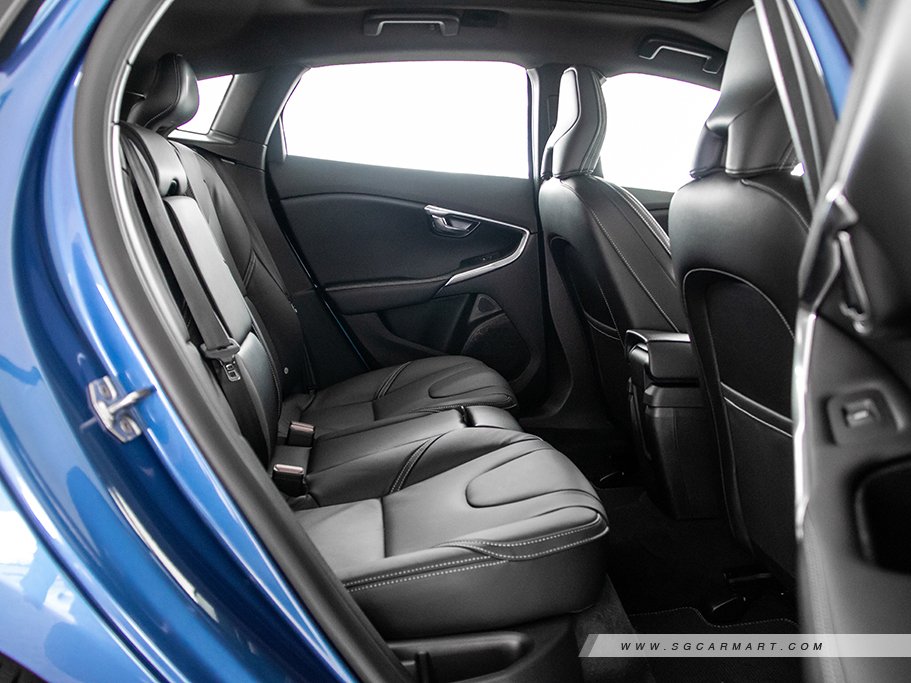 https://i.i-sgcm.com/new_cars/cars/11349/11349_g91
