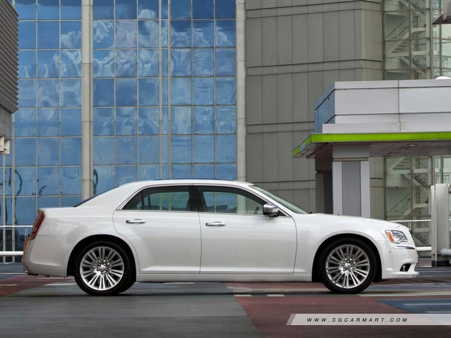 https://i.i-sgcm.com/new_cars/cars/11350/11350_g2