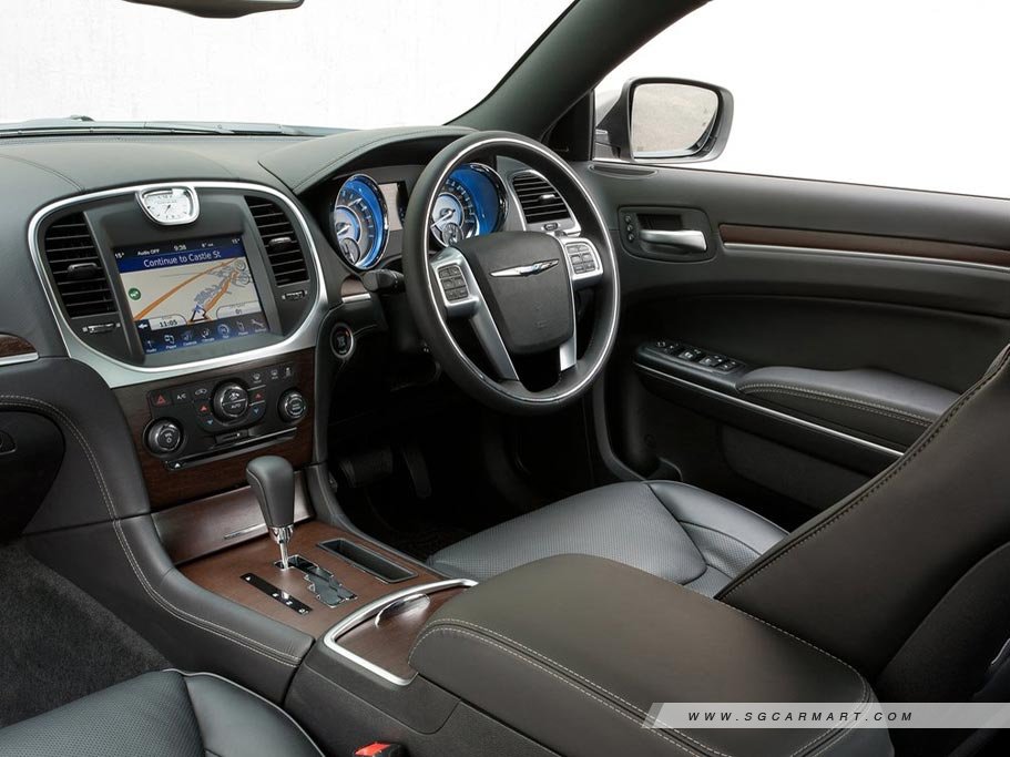 https://i.i-sgcm.com/new_cars/cars/11350/11350_g8