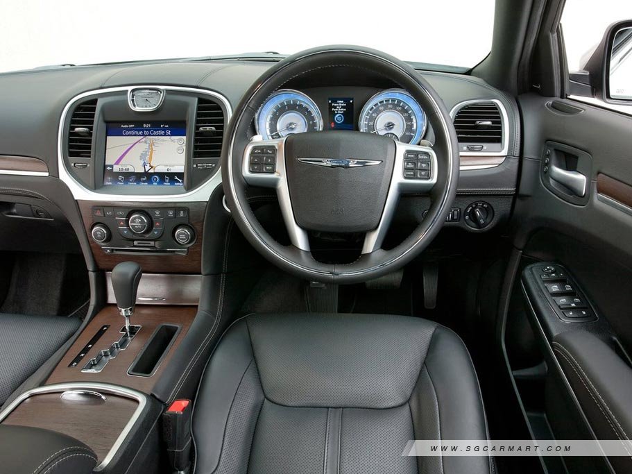 https://i.i-sgcm.com/new_cars/cars/11350/11350_g9