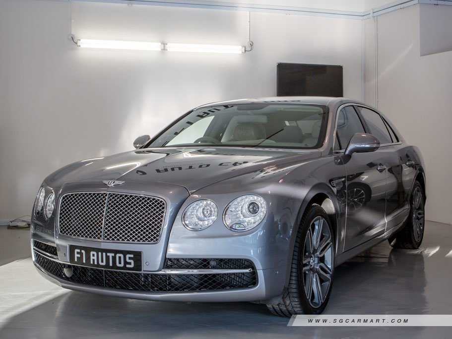 https://i.i-sgcm.com/new_cars/cars/11352/11352_g1