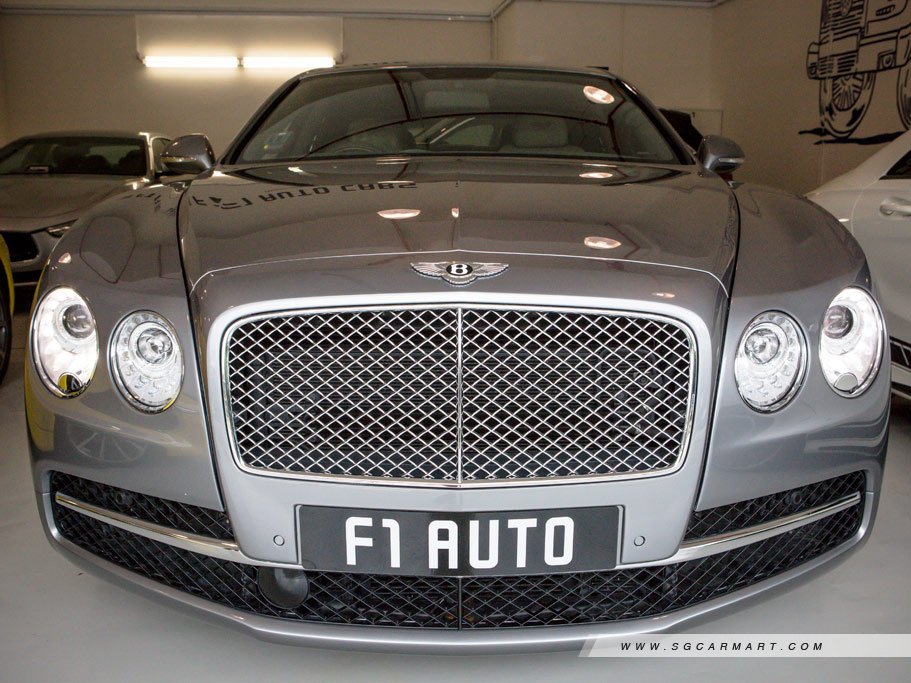 https://i.i-sgcm.com/new_cars/cars/11352/11352_g2