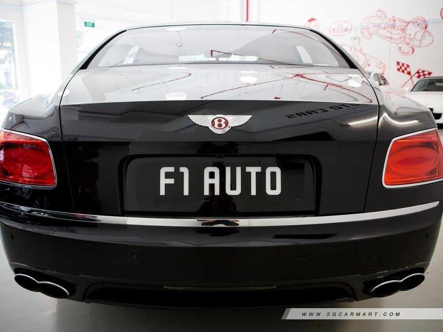 https://i.i-sgcm.com/new_cars/cars/11352/11352_g30
