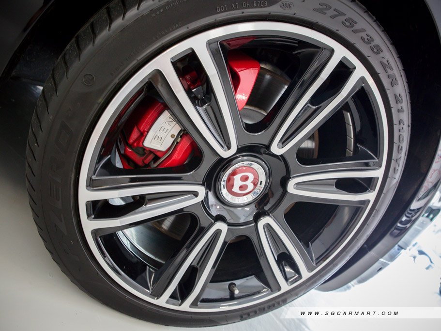 https://i.i-sgcm.com/new_cars/cars/11352/11352_g33