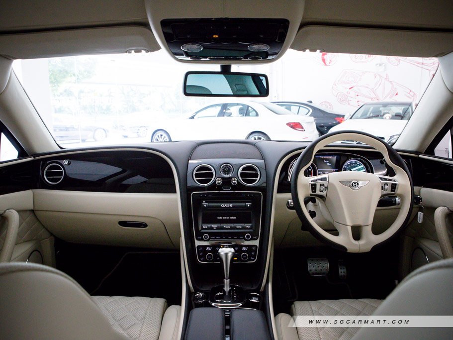 https://i.i-sgcm.com/new_cars/cars/11352/11352_g38
