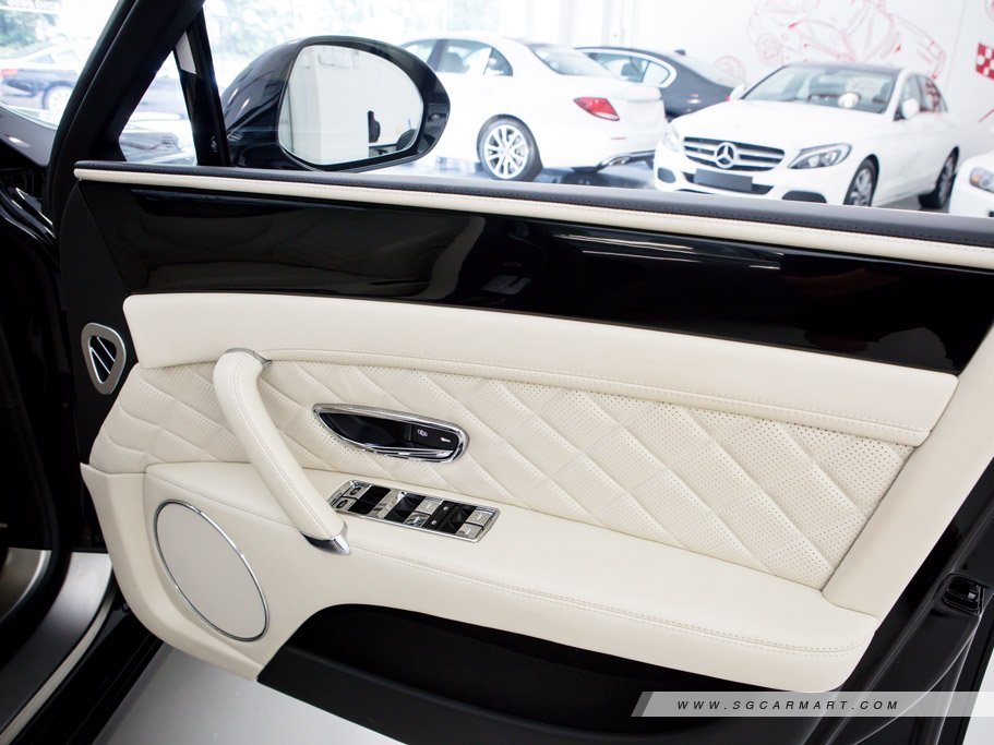 https://i.i-sgcm.com/new_cars/cars/11352/11352_g44