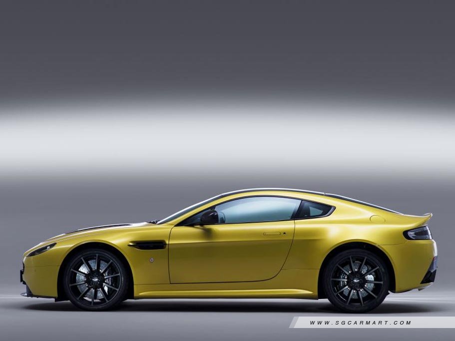 https://i.i-sgcm.com/new_cars/cars/11356/11356_g2