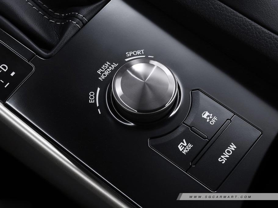 https://i.i-sgcm.com/new_cars/cars/11372/11372_g14