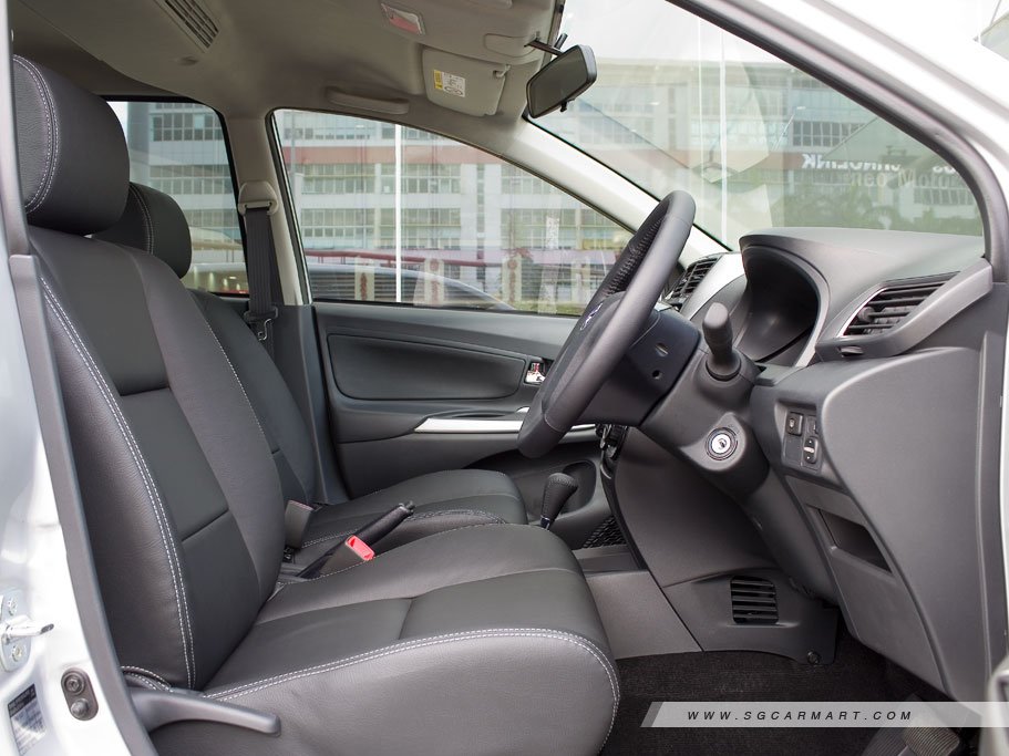 https://i.i-sgcm.com/new_cars/cars/11373/11373_g45