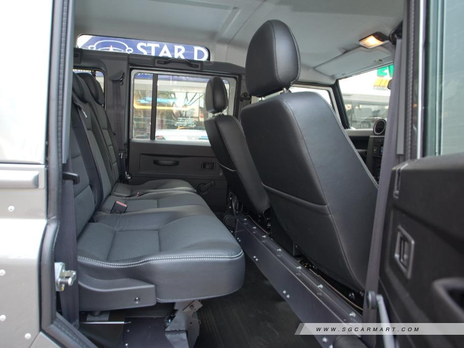 https://i.i-sgcm.com/new_cars/cars/11374/11374_g11