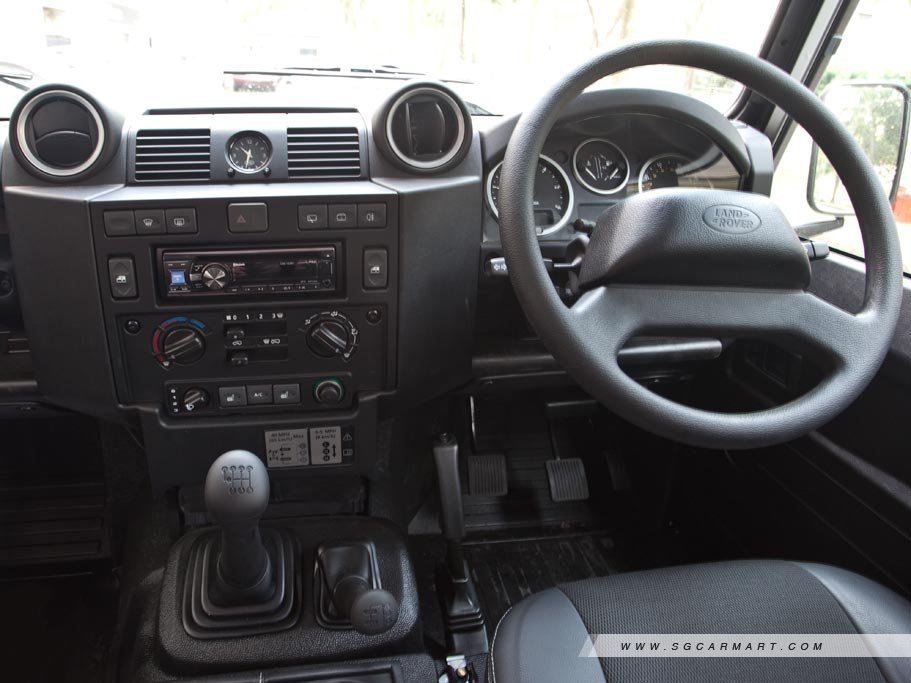 https://i.i-sgcm.com/new_cars/cars/11374/11374_g12