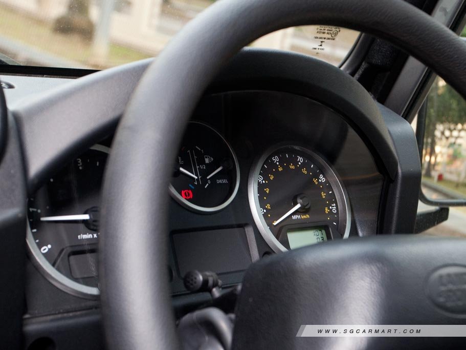 https://i.i-sgcm.com/new_cars/cars/11374/11374_g19