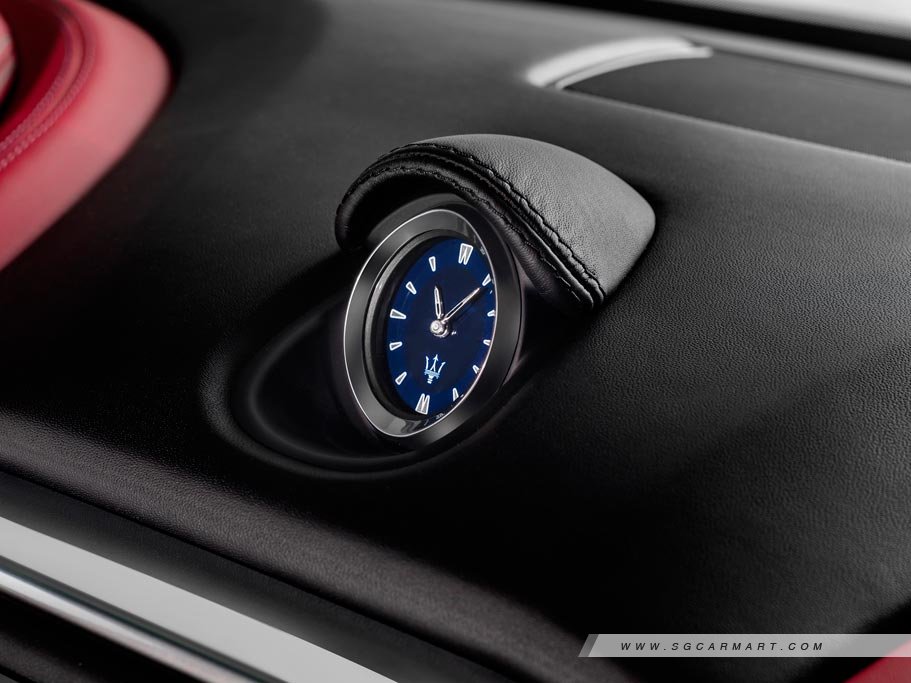 https://i.i-sgcm.com/new_cars/cars/11375/11375_g14