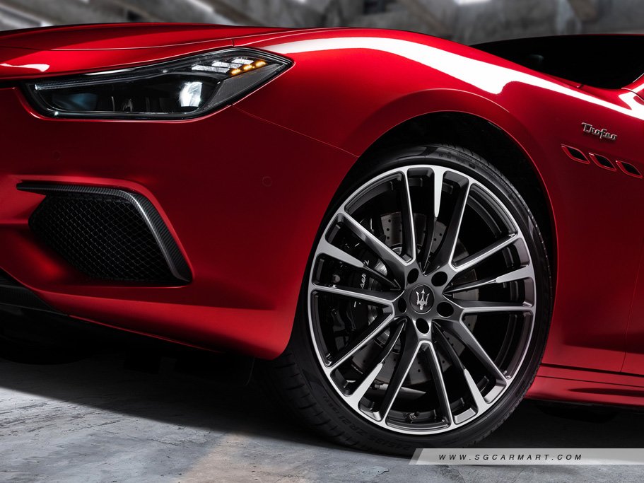 https://i.i-sgcm.com/new_cars/cars/11375/11375_g46