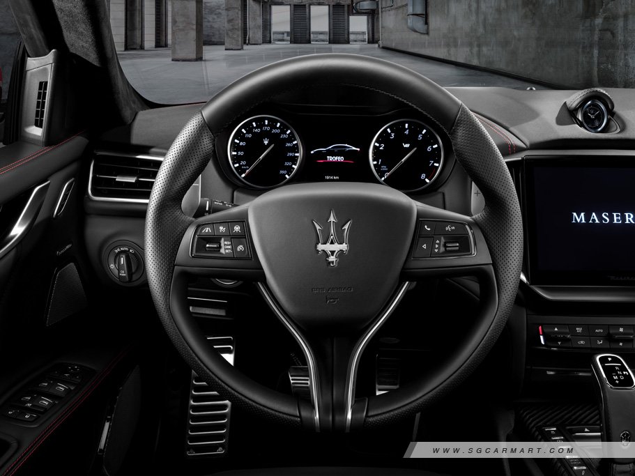 https://i.i-sgcm.com/new_cars/cars/11375/11375_g53