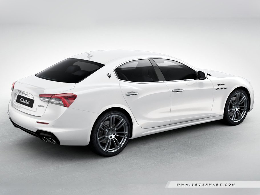 https://i.i-sgcm.com/new_cars/cars/11375/11375_g64