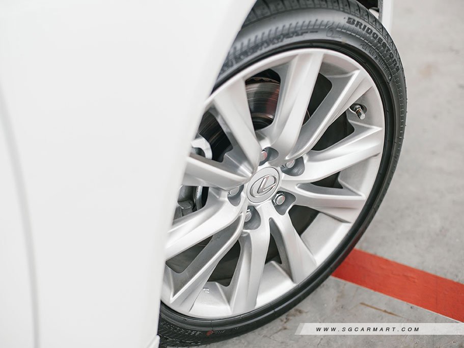 https://i.i-sgcm.com/new_cars/cars/11376/11376_g29