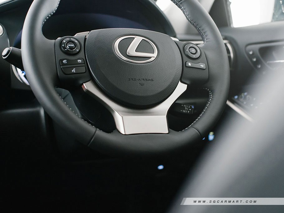 https://i.i-sgcm.com/new_cars/cars/11376/11376_g33