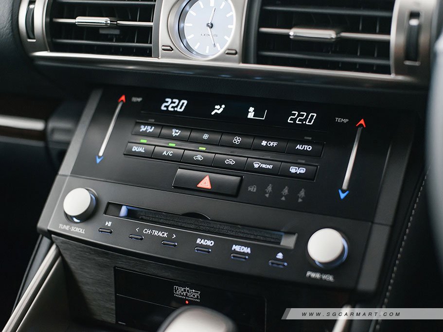 https://i.i-sgcm.com/new_cars/cars/11376/11376_g37