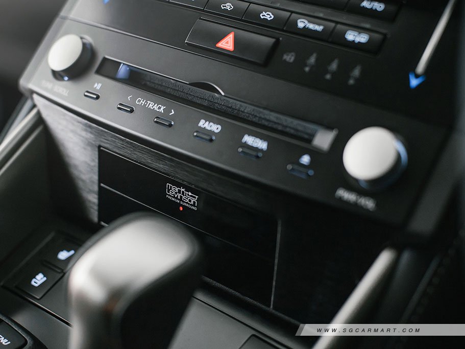 https://i.i-sgcm.com/new_cars/cars/11376/11376_g38