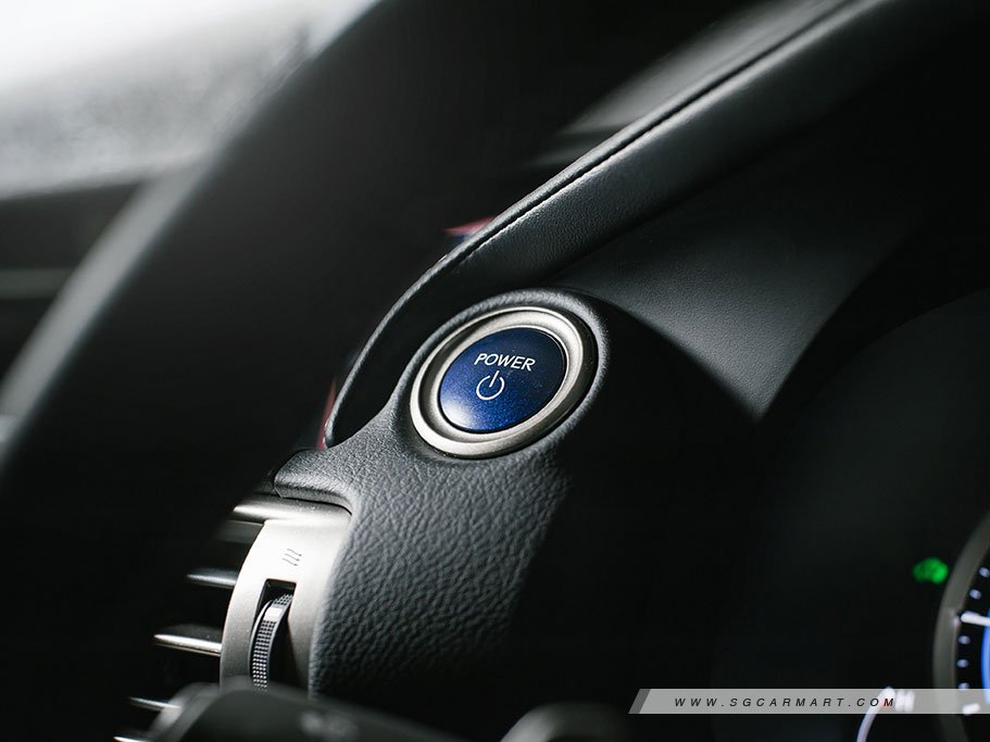 https://i.i-sgcm.com/new_cars/cars/11376/11376_g40
