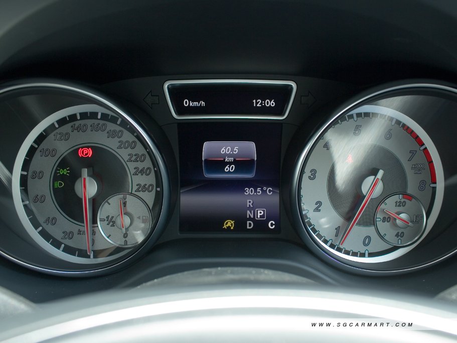 https://i.i-sgcm.com/new_cars/cars/11390/11390_g104