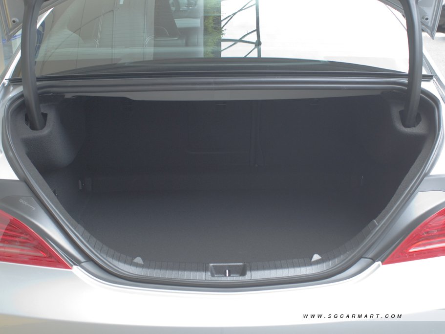 https://i.i-sgcm.com/new_cars/cars/11390/11390_g114