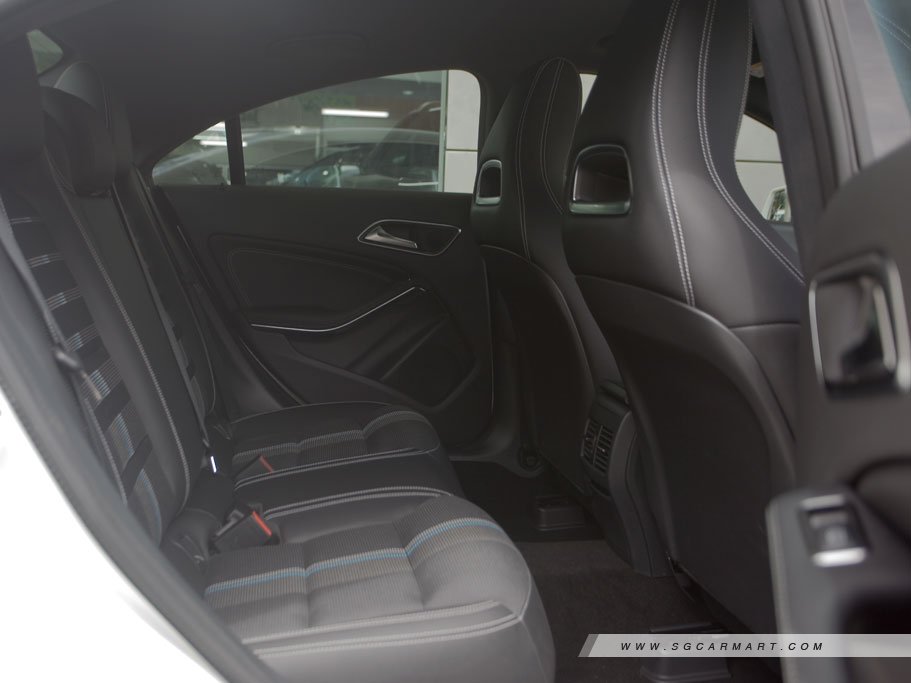 https://i.i-sgcm.com/new_cars/cars/11390/11390_g123