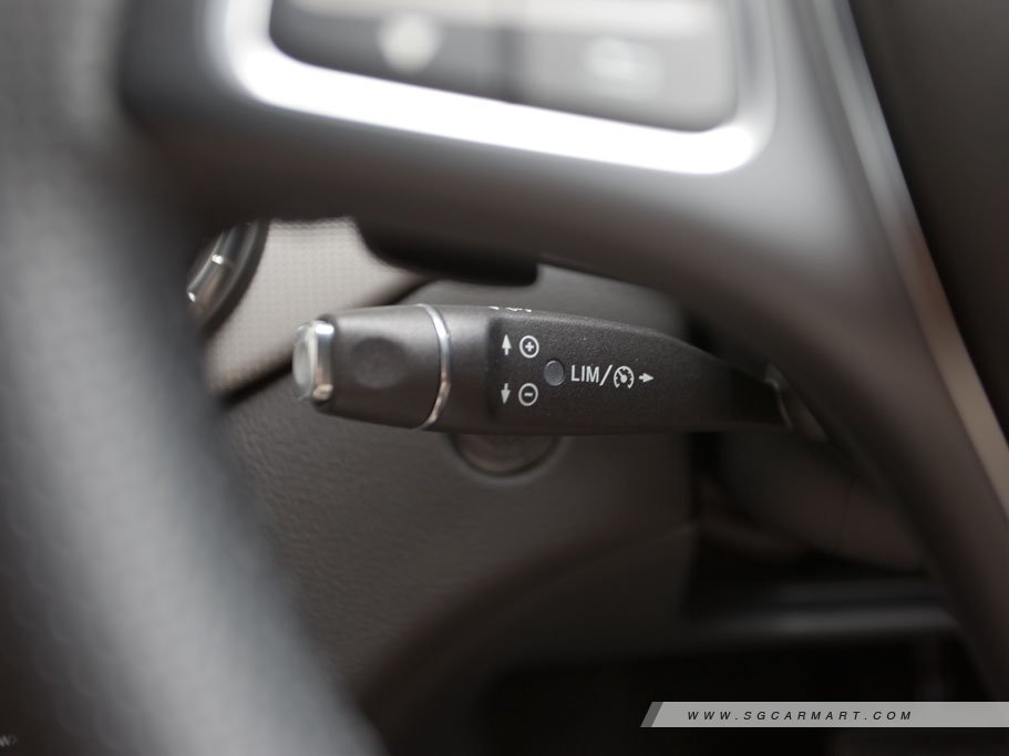 https://i.i-sgcm.com/new_cars/cars/11390/11390_g129