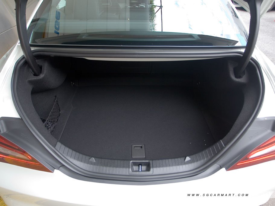 https://i.i-sgcm.com/new_cars/cars/11390/11390_g138
