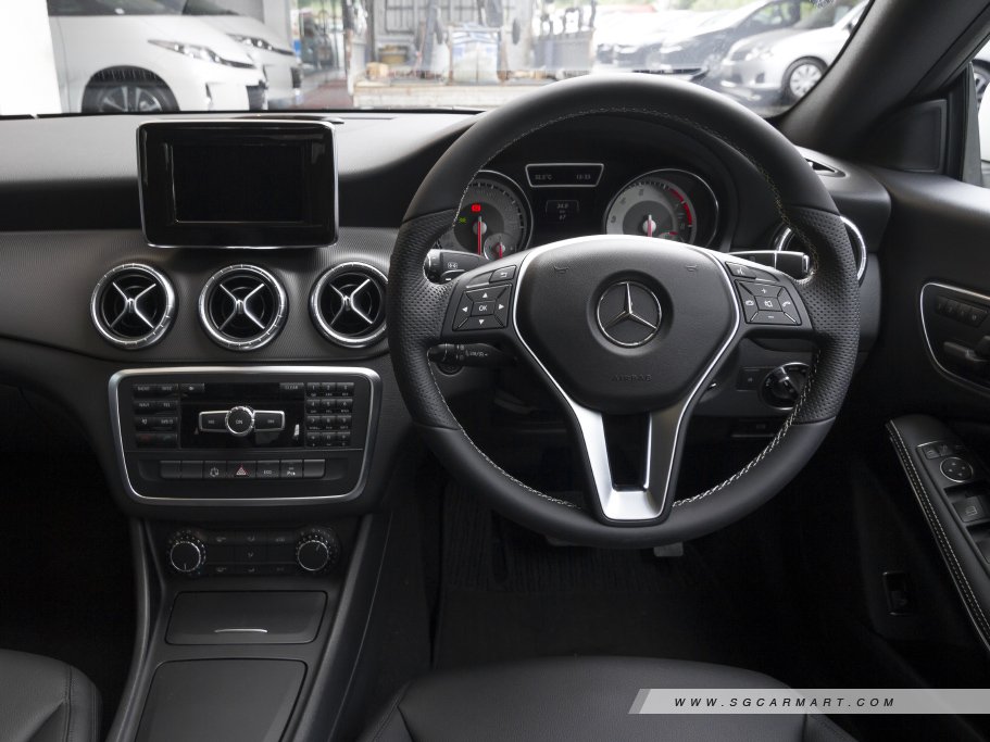 https://i.i-sgcm.com/new_cars/cars/11390/11390_g14