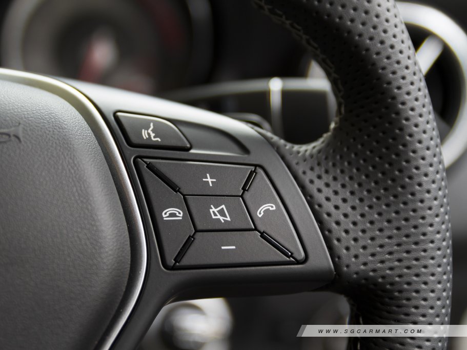 https://i.i-sgcm.com/new_cars/cars/11390/11390_g18
