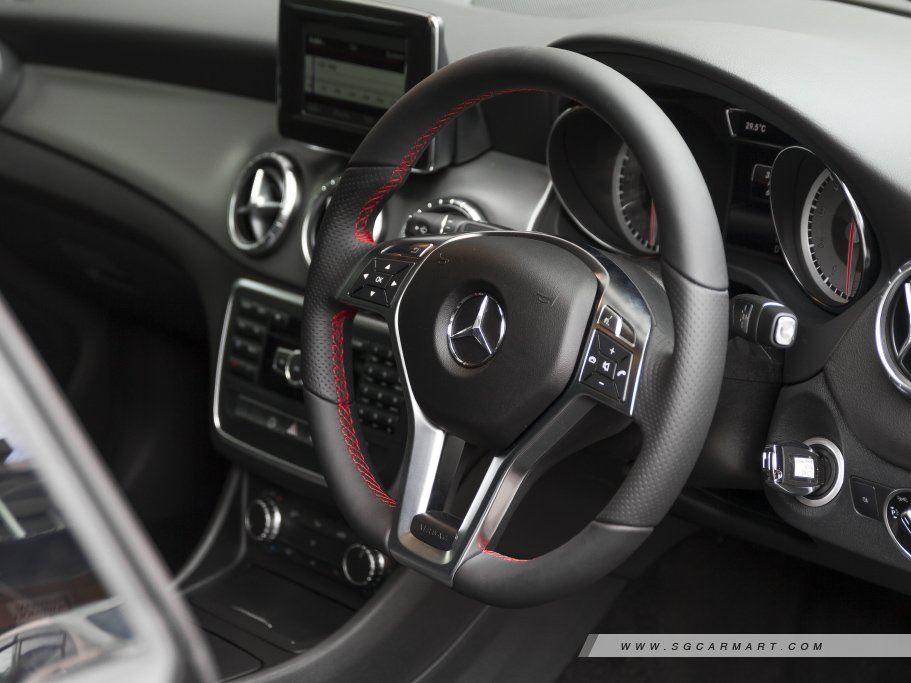 https://i.i-sgcm.com/new_cars/cars/11390/11390_g37