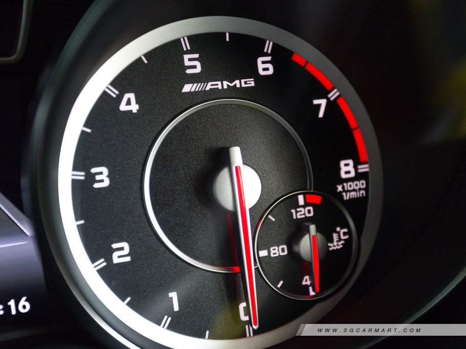 https://i.i-sgcm.com/new_cars/cars/11390/11390_g77