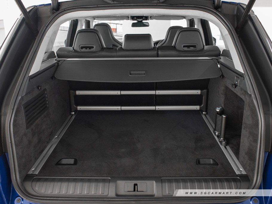 https://i.i-sgcm.com/new_cars/cars/11391/11391_g40