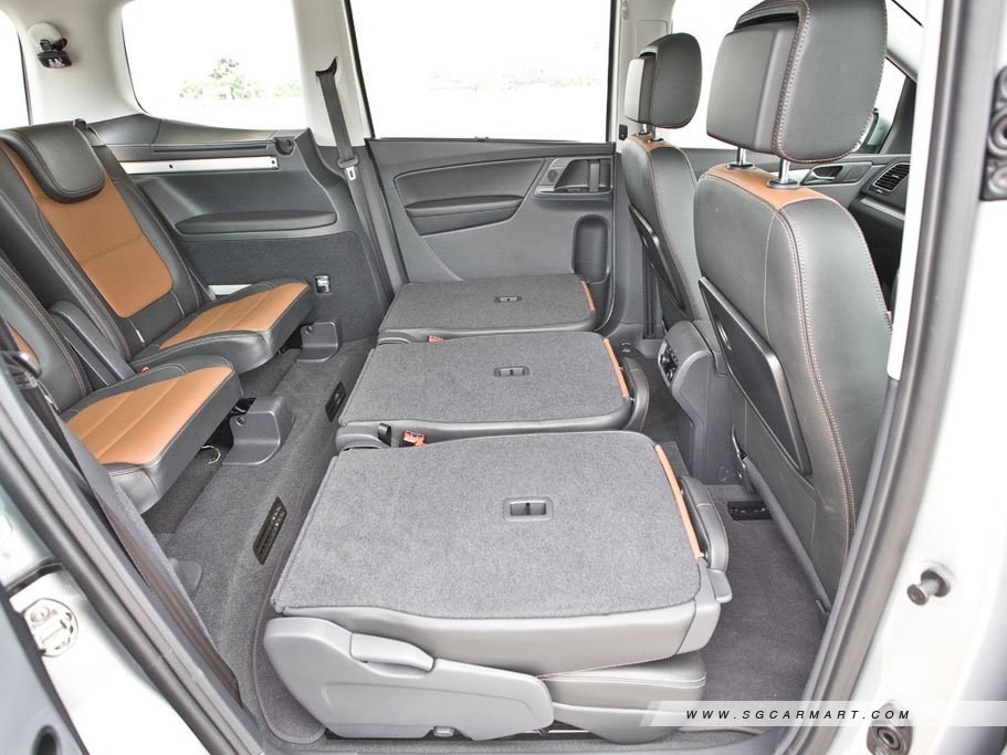 https://i.i-sgcm.com/new_cars/cars/11393/11393_g11