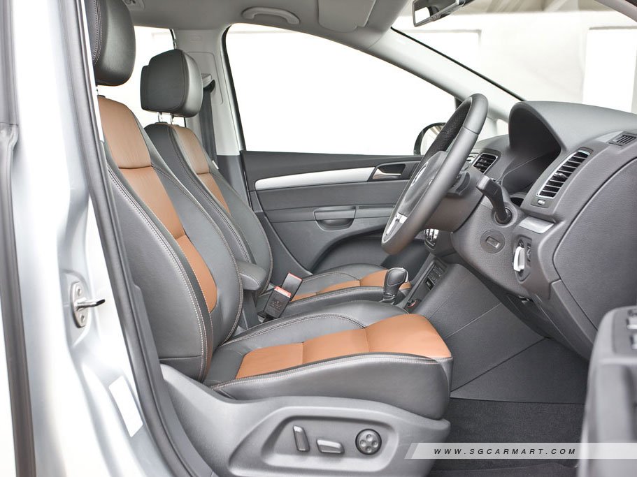 https://i.i-sgcm.com/new_cars/cars/11393/11393_g8